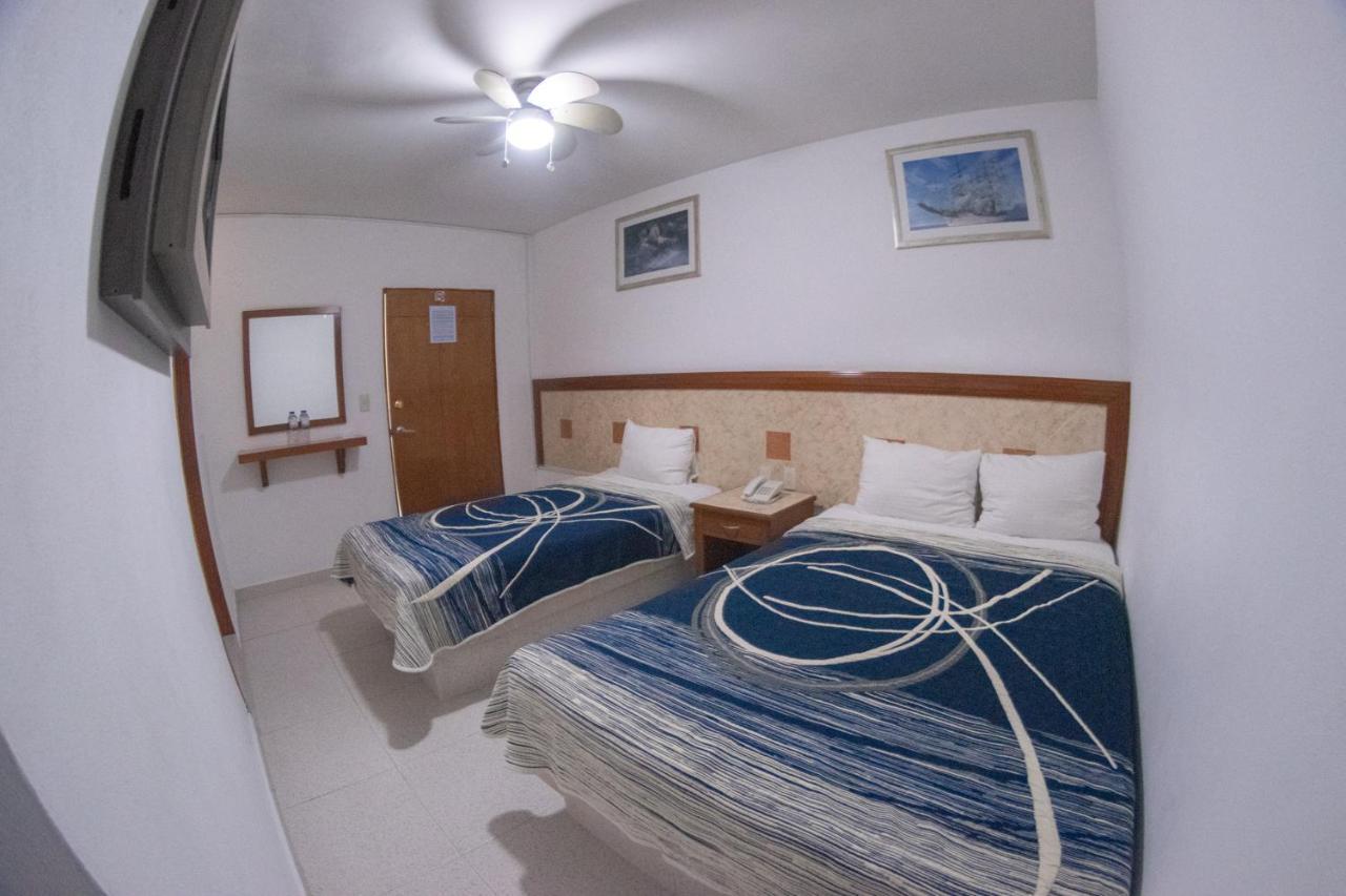 Hotel Niza Zona Piel León de los Aldamas Extérieur photo