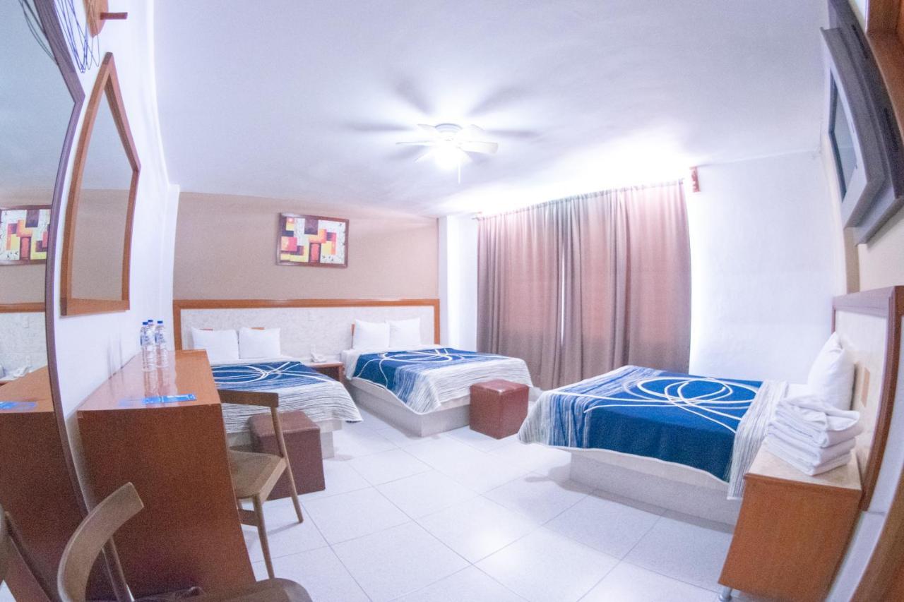 Hotel Niza Zona Piel León de los Aldamas Extérieur photo
